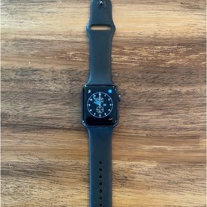 Apple Watch - Series 3 - 42mm - Black